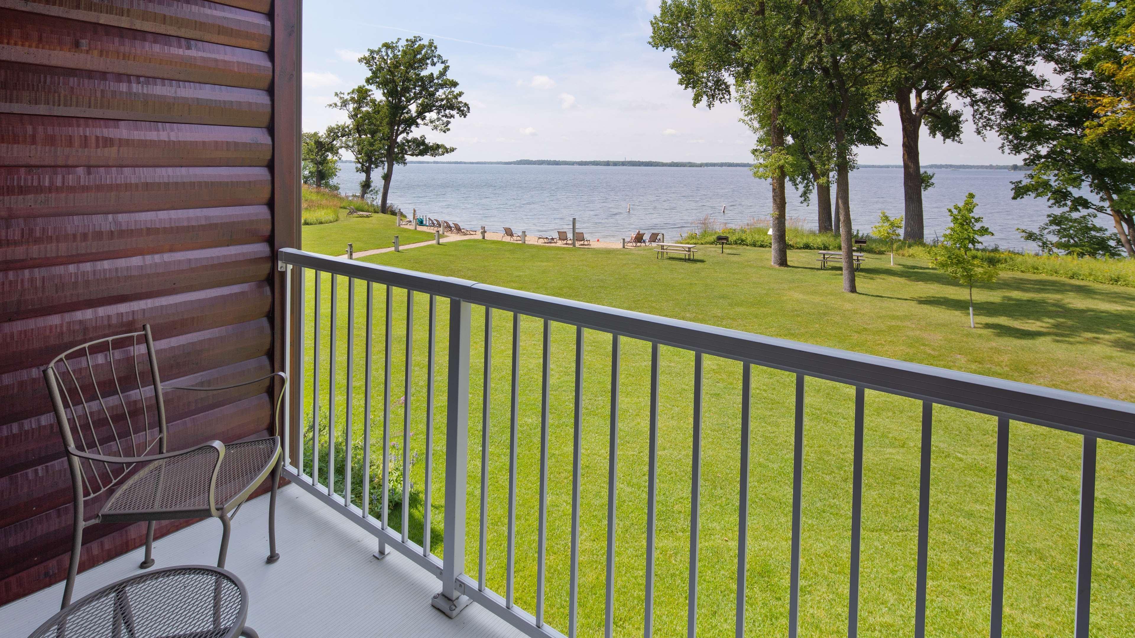 Best Western Premier The Lodge On Lake Detroit Detroit Lakes Bagian luar foto