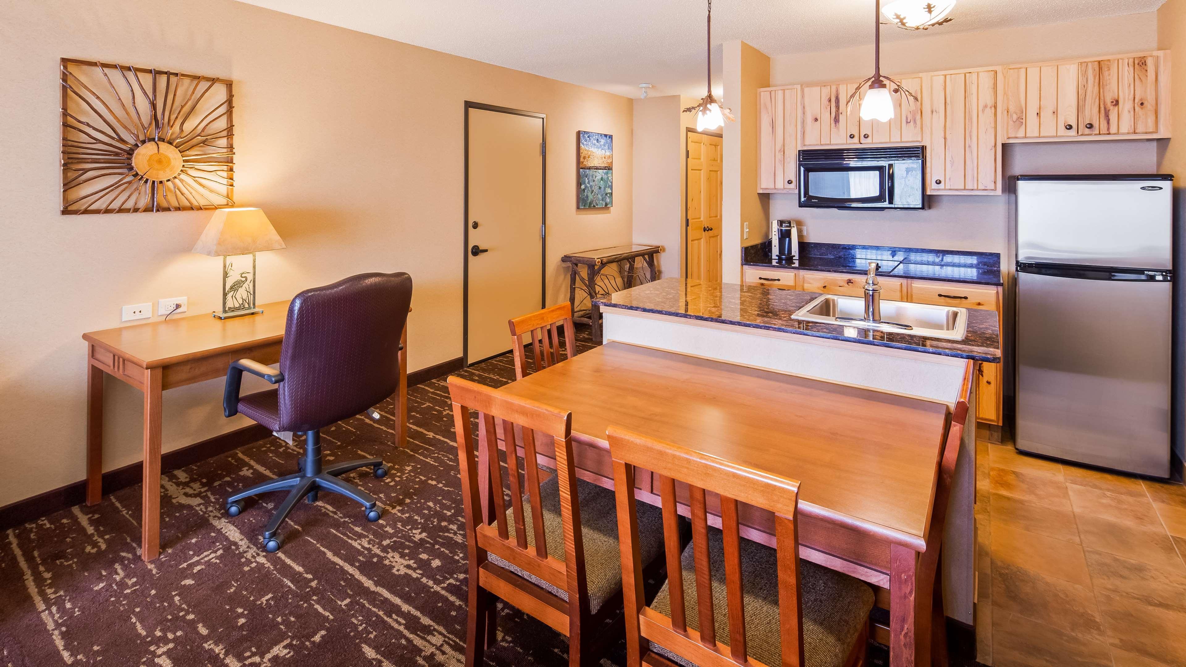 Best Western Premier The Lodge On Lake Detroit Detroit Lakes Bagian luar foto