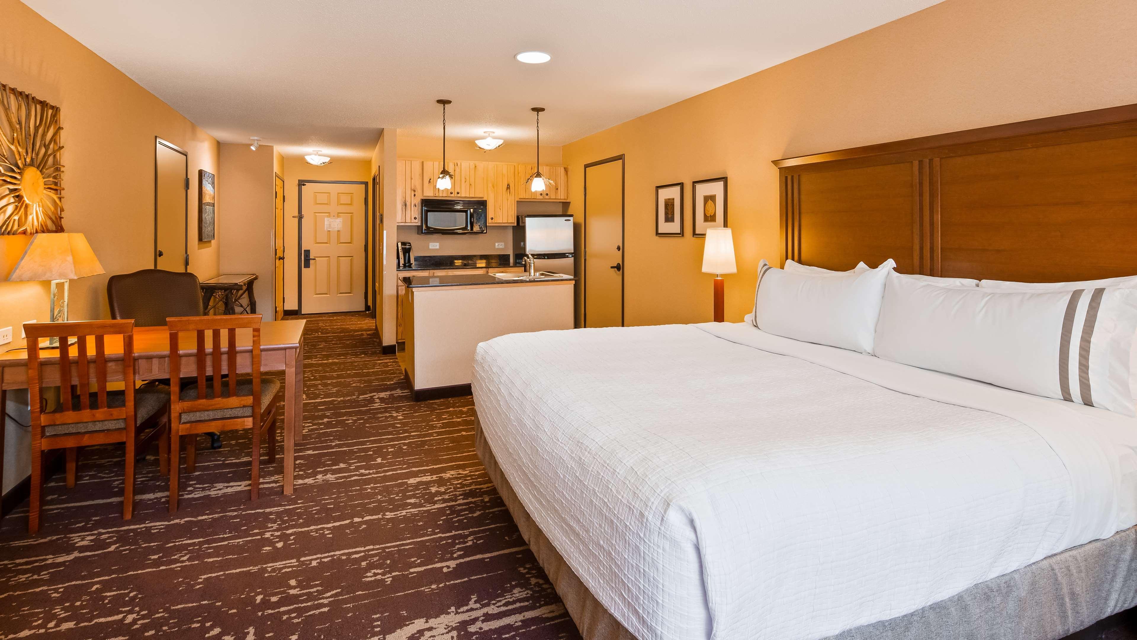 Best Western Premier The Lodge On Lake Detroit Detroit Lakes Bagian luar foto