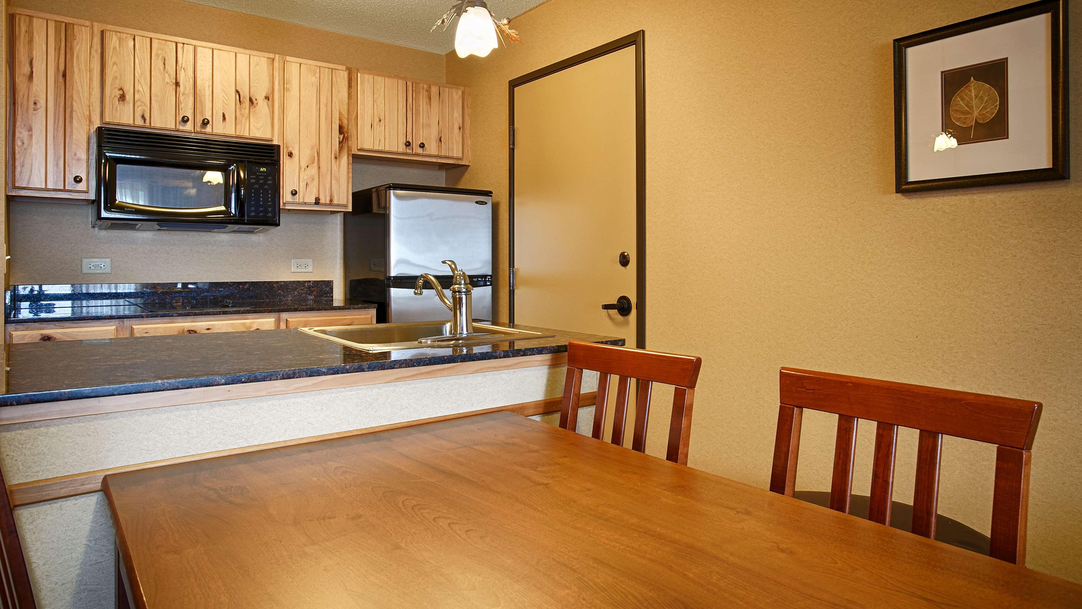 Best Western Premier The Lodge On Lake Detroit Detroit Lakes Bagian luar foto