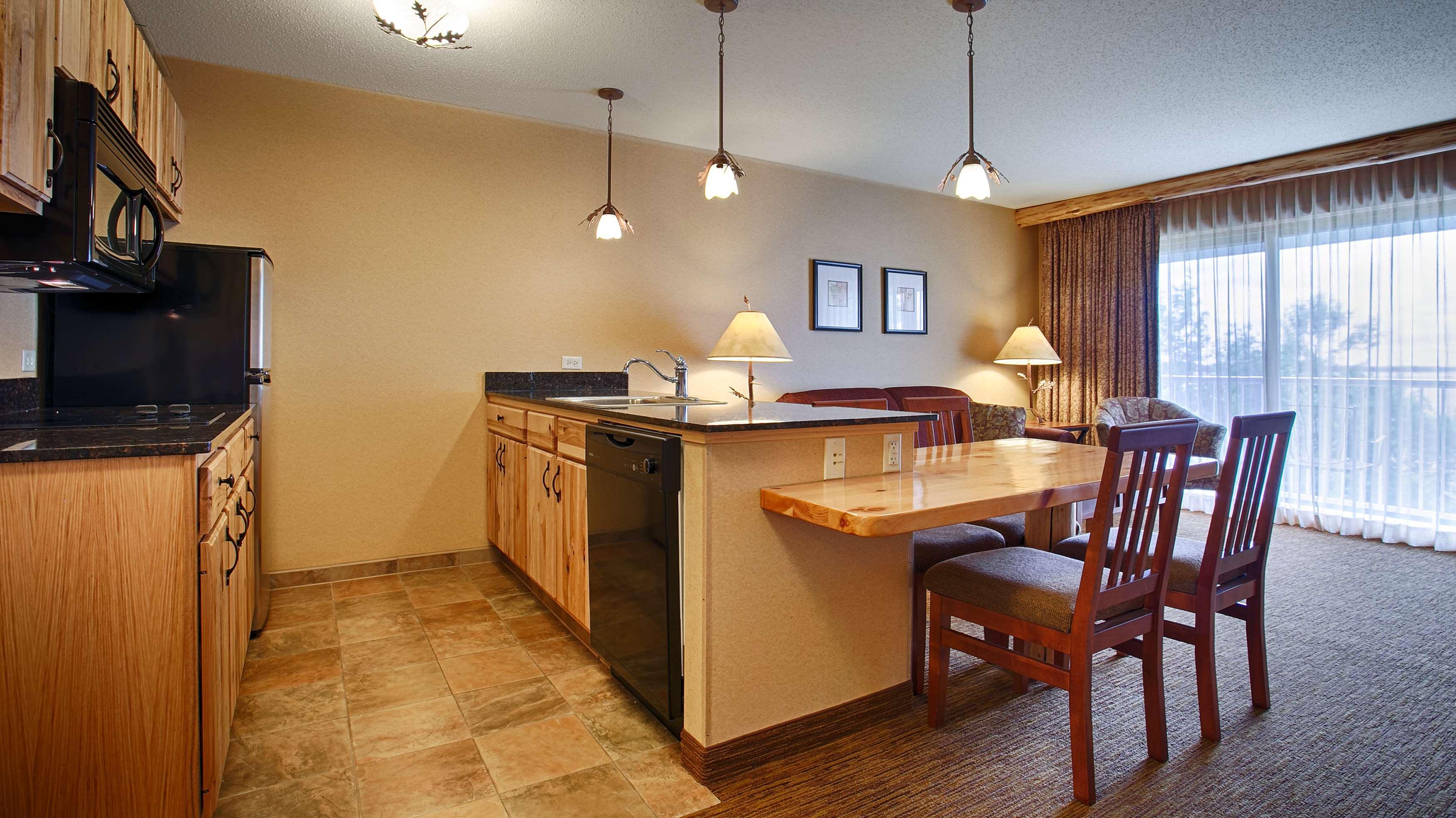 Best Western Premier The Lodge On Lake Detroit Detroit Lakes Bagian luar foto