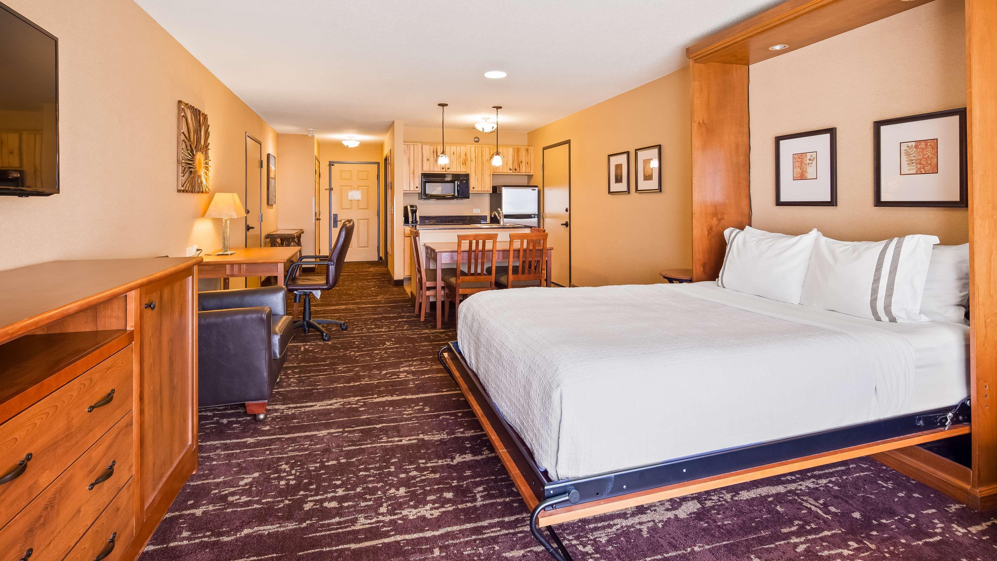 Best Western Premier The Lodge On Lake Detroit Detroit Lakes Bagian luar foto