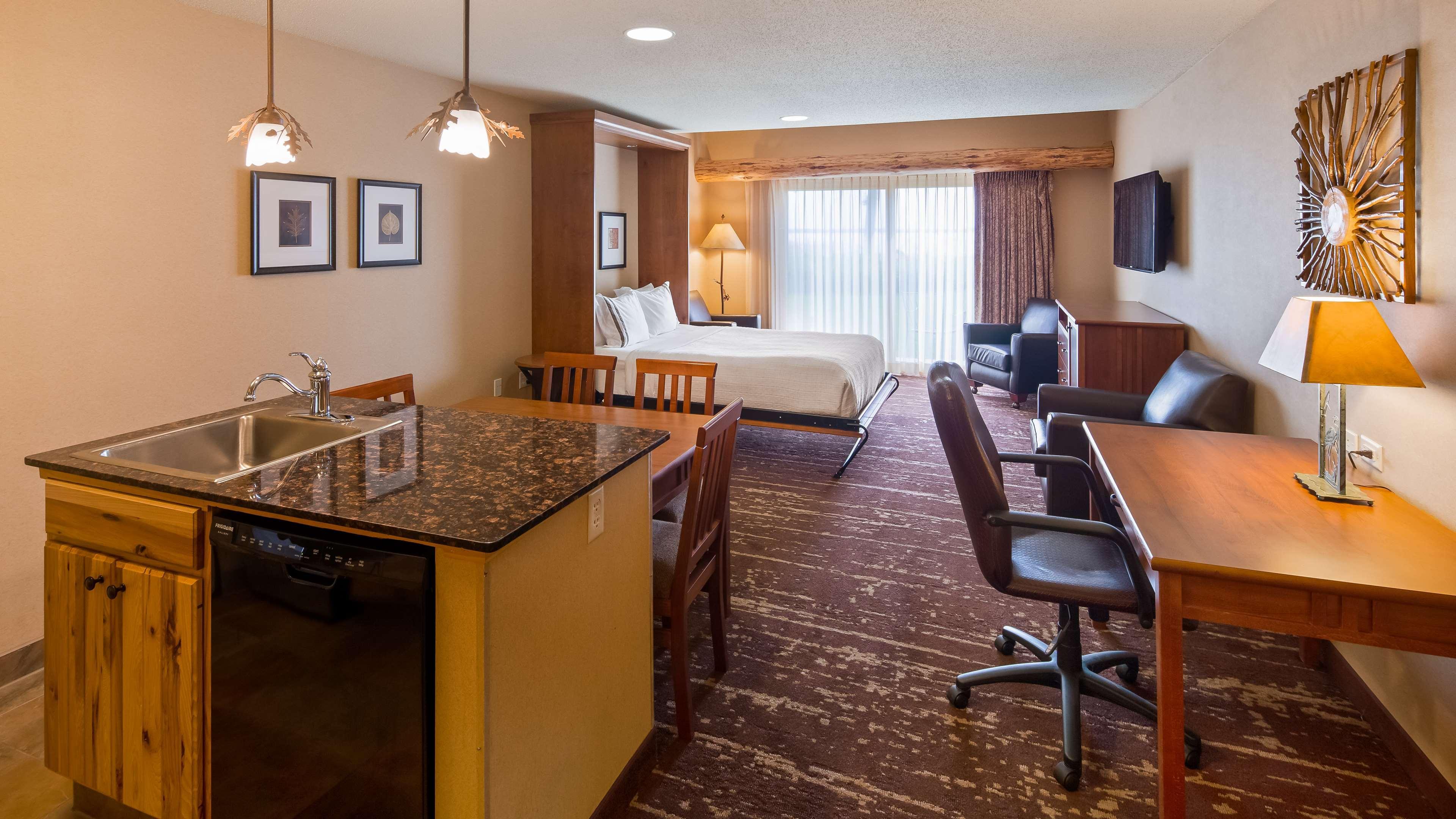Best Western Premier The Lodge On Lake Detroit Detroit Lakes Bagian luar foto