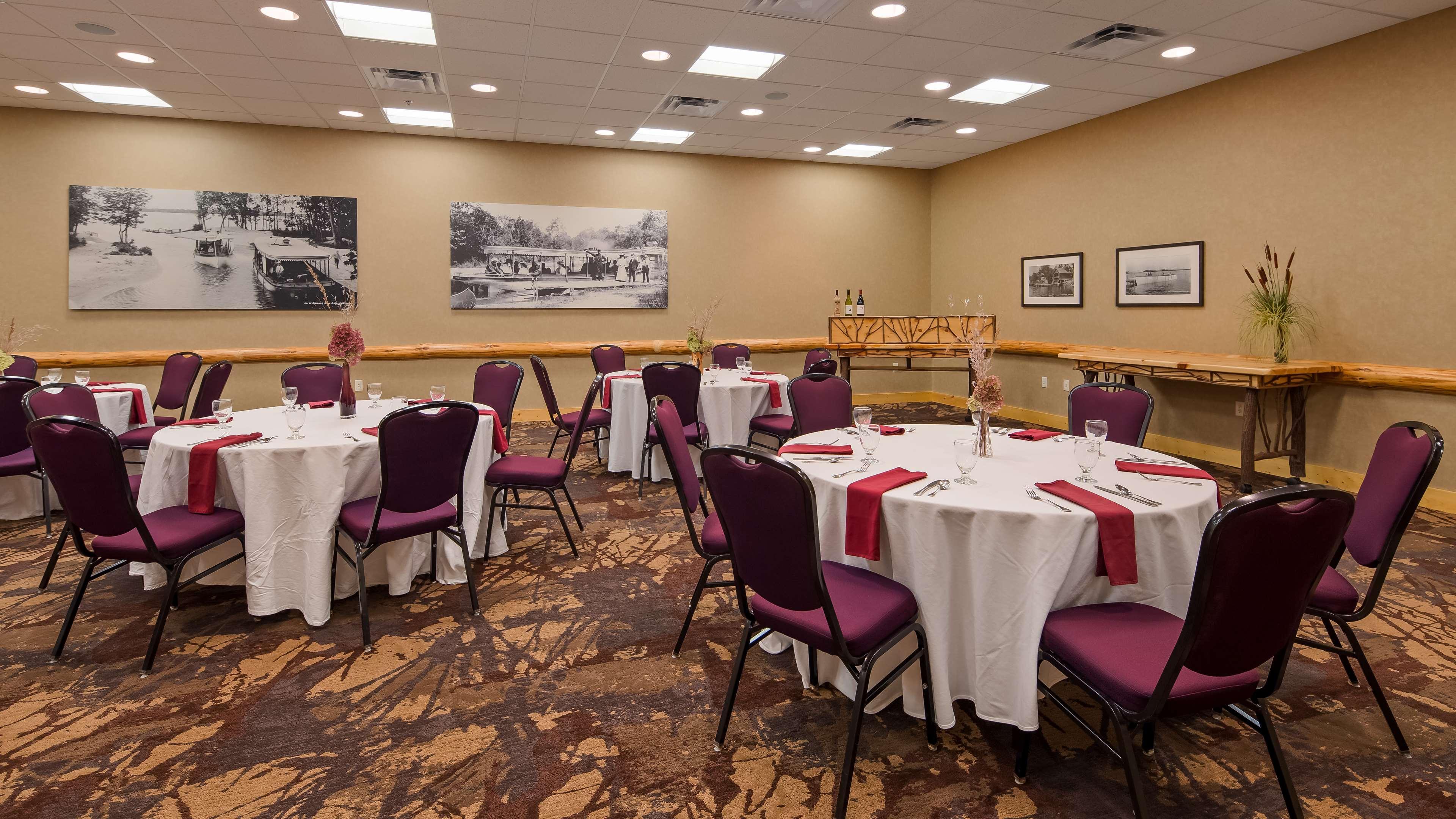 Best Western Premier The Lodge On Lake Detroit Detroit Lakes Bagian luar foto