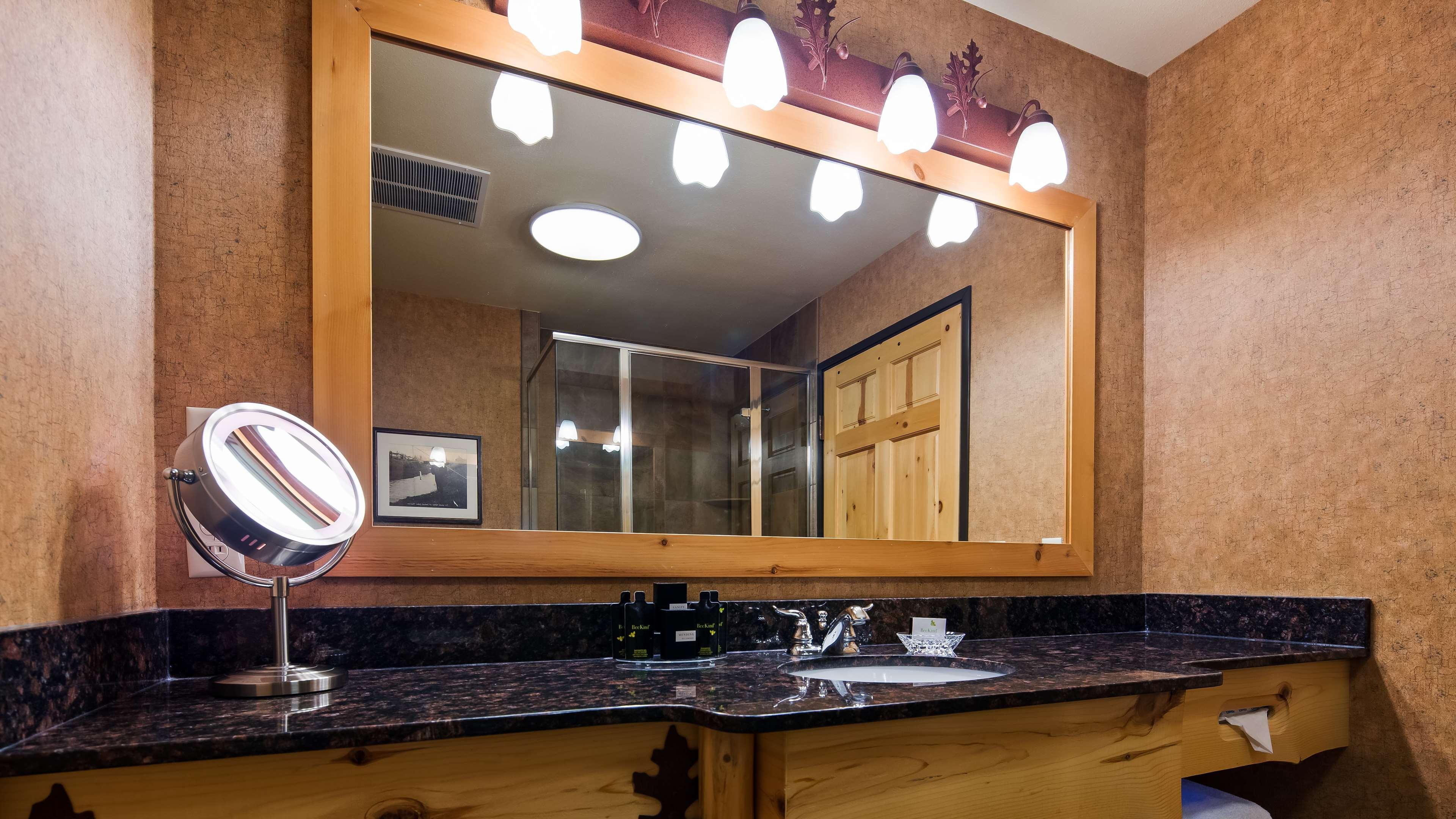 Best Western Premier The Lodge On Lake Detroit Detroit Lakes Bagian luar foto
