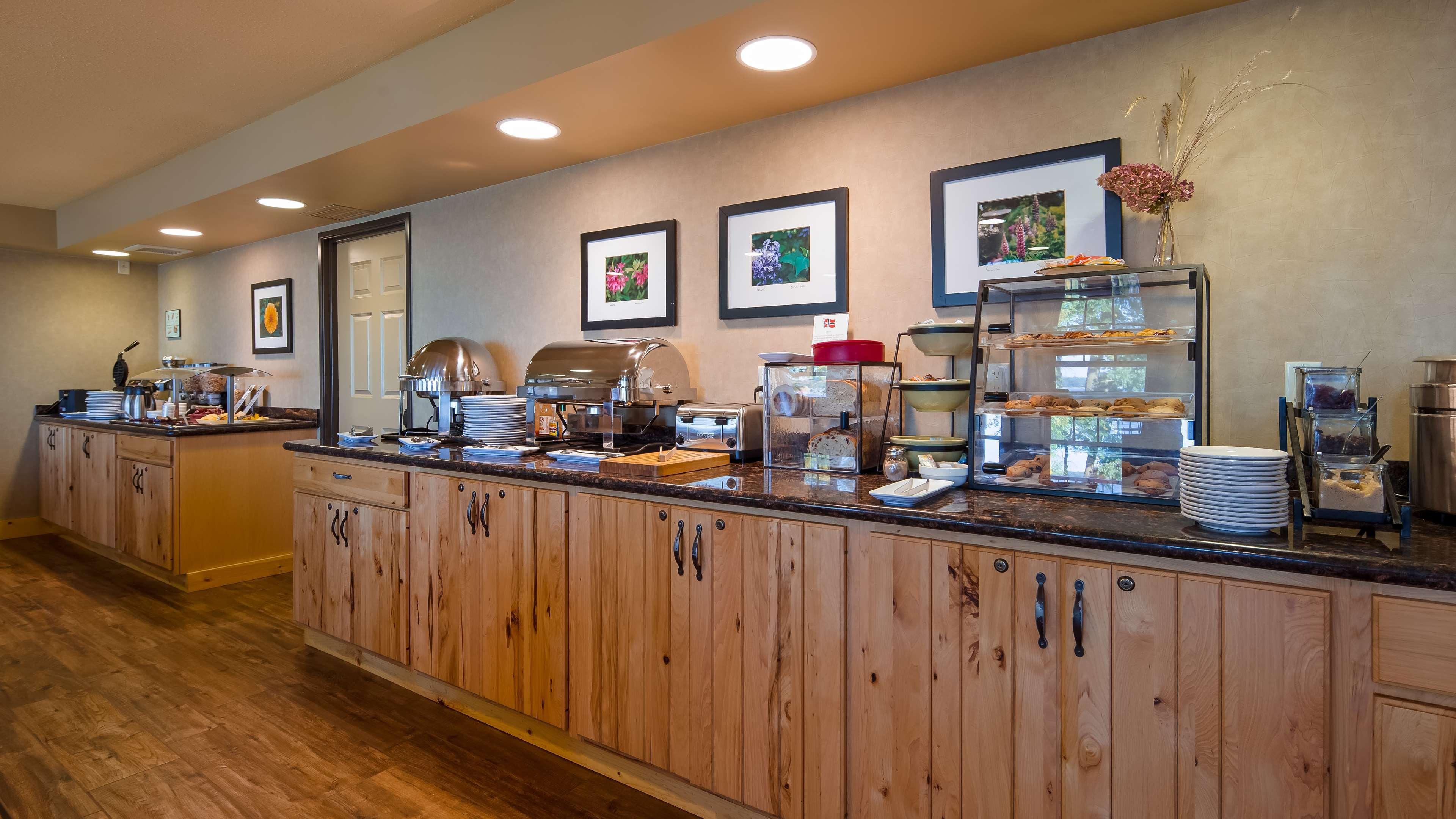 Best Western Premier The Lodge On Lake Detroit Detroit Lakes Bagian luar foto