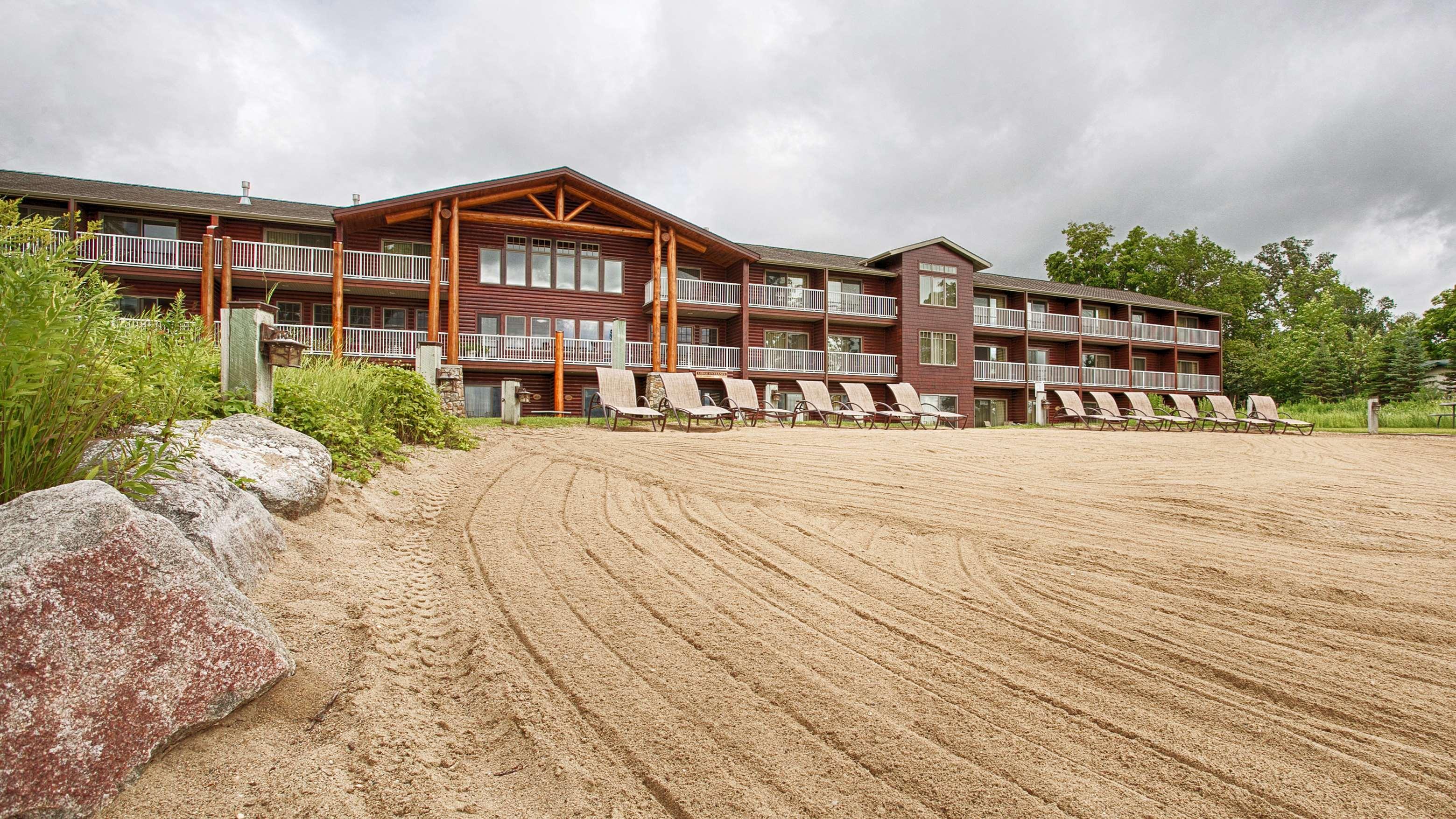 Best Western Premier The Lodge On Lake Detroit Detroit Lakes Bagian luar foto